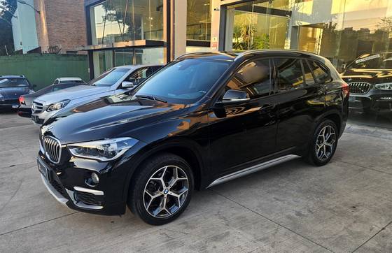 BMW X1 2.0 16V TURBO ACTIVEFLEX SDRIVE20I GP 4P AUTOMÁTICO BMW X1 2.0 16V TURBO ACTIVEFLEX SDRIVE20I GP 4P AUTOMÁTICO
